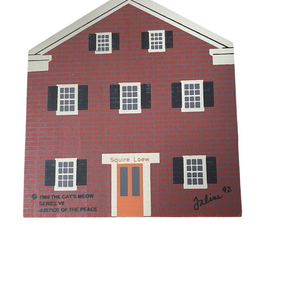 The Cat’s Meow Justice of the Peace Shelf Decor - Picture 2 of 2